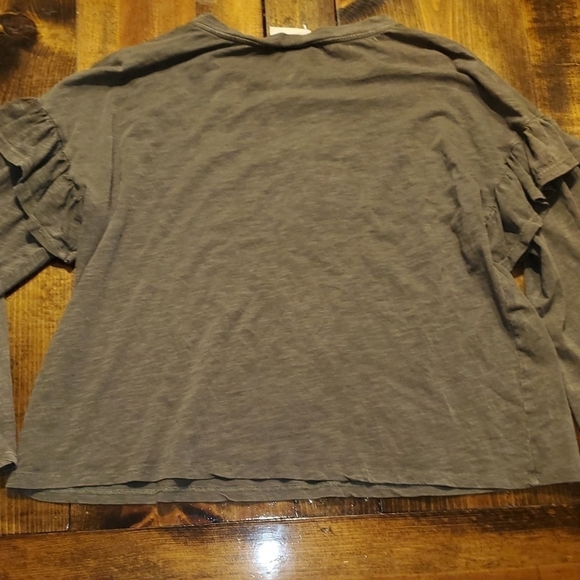 DARK green ruffle sleeve long sleeve tee Universal Thread Large NEW - Picture 10 of 10